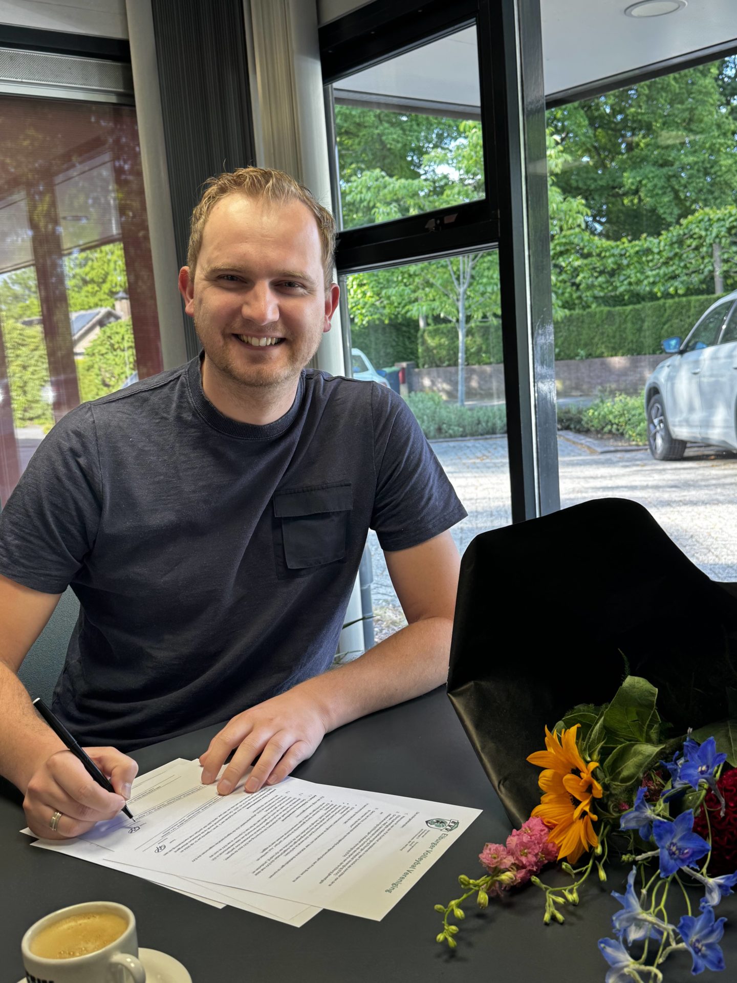 Prins Bouw verlengt sponsorovereenkomst met volleybalvereniging EVV — evv-elburg.nl