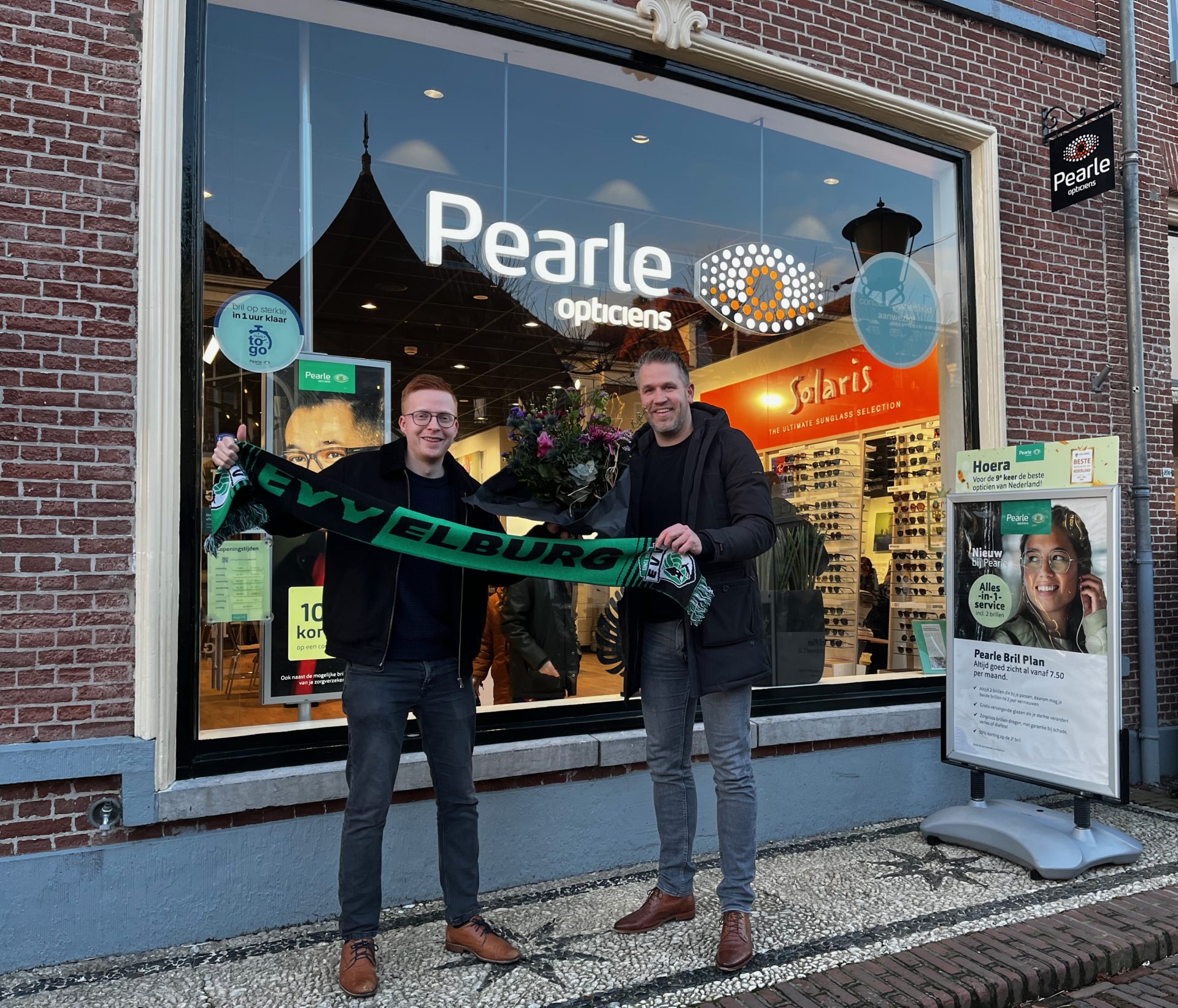 Pearle Opticiens Elburg en EVV verlengen sponsorovereenkomst — evv-elburg.nl
